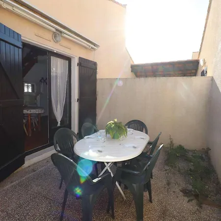 Maison Le Grau-du-roi, 2 Pièces, 5 Personnes - Fr-1-307-142 Appartamento *