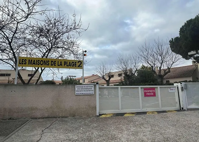 Maison P2 Mezzanine, Terrasse, Proche Et Commerces, Parking Securise Au Grau-du-roi - Fr-1-307-142 Apartamento